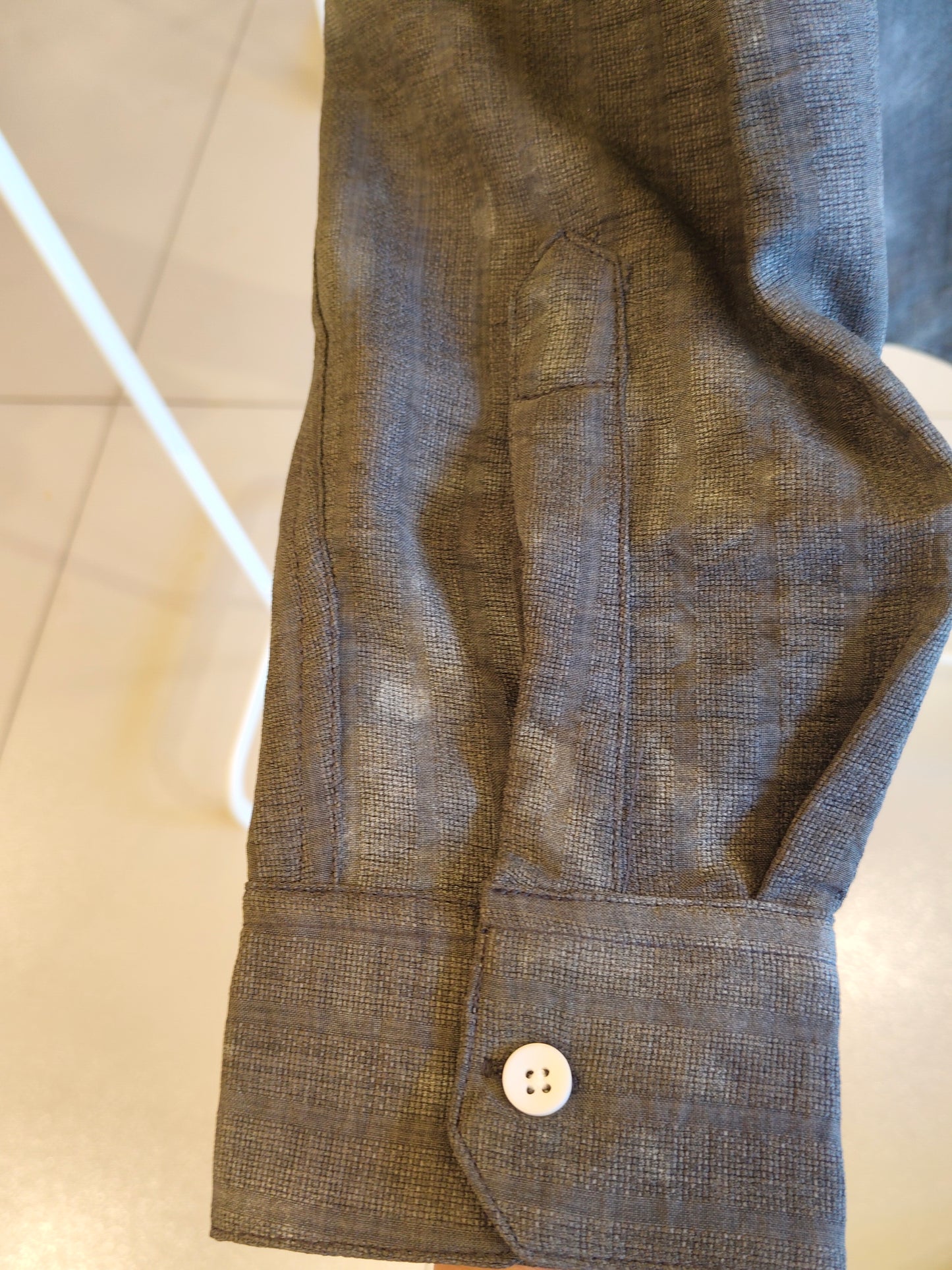 Men's Old Money Shirt (MEDIUM)