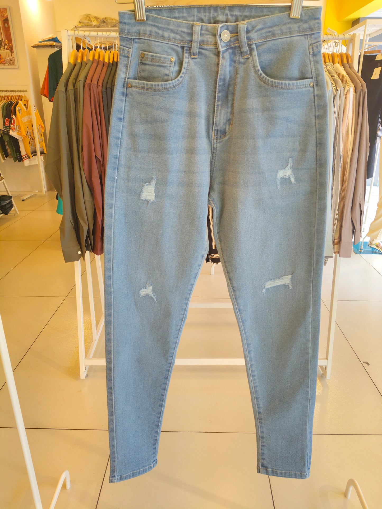 Mom fit Denim Jeans for Women (Size 28)