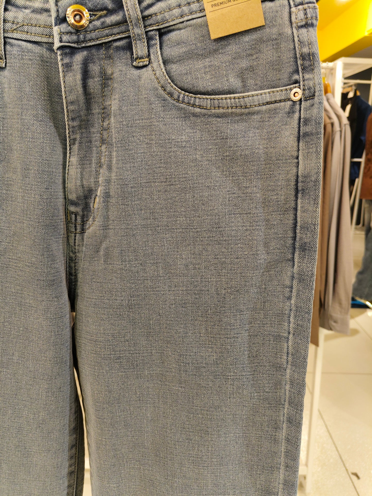 Straight fit Jeans for Women (Size 30)