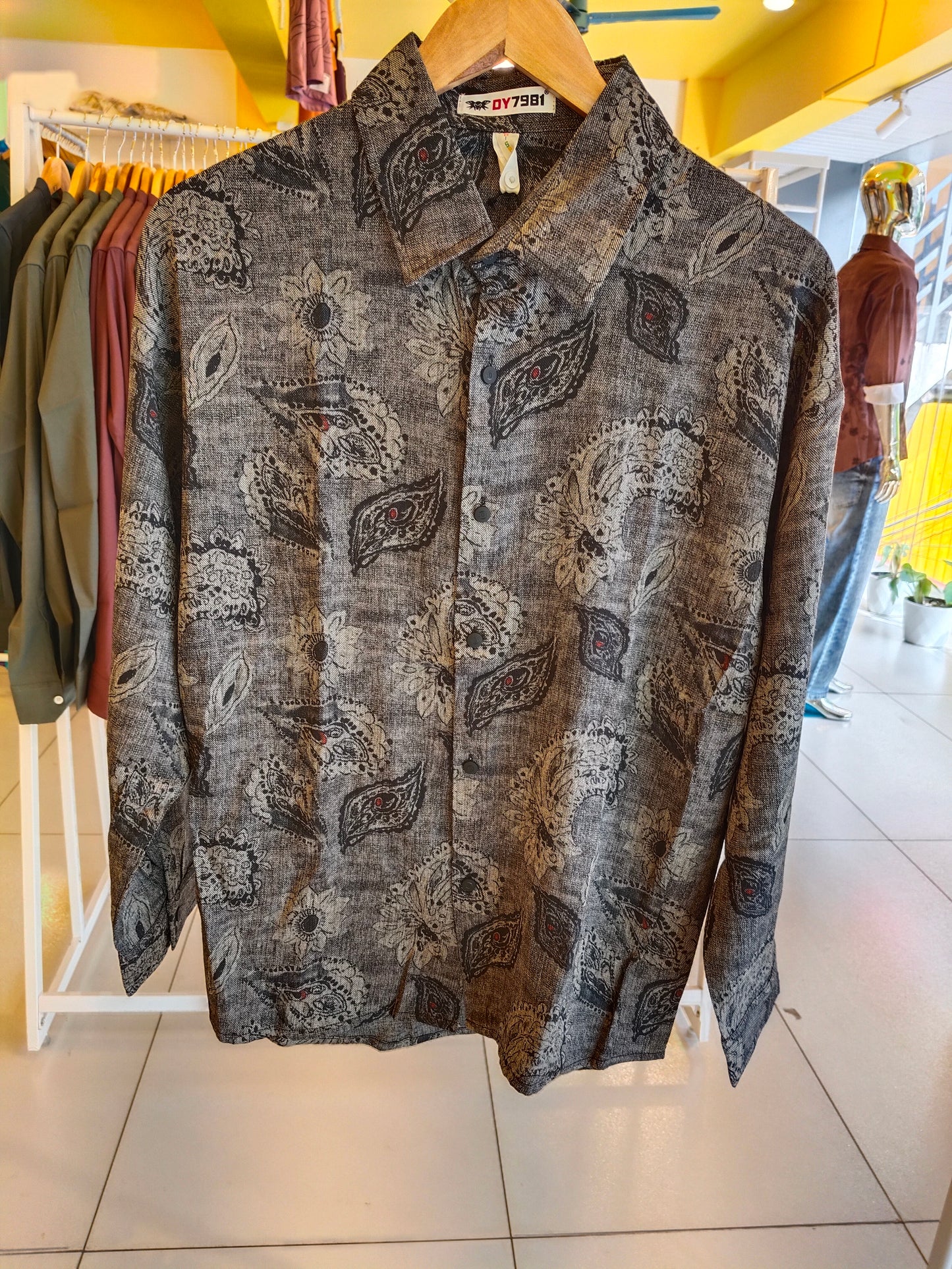 Men's Oversized Printed Shirt (MEDIUM)