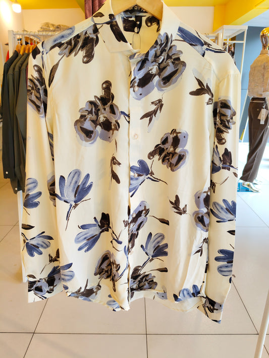 Men's Oversized Printed Shirt (medium)