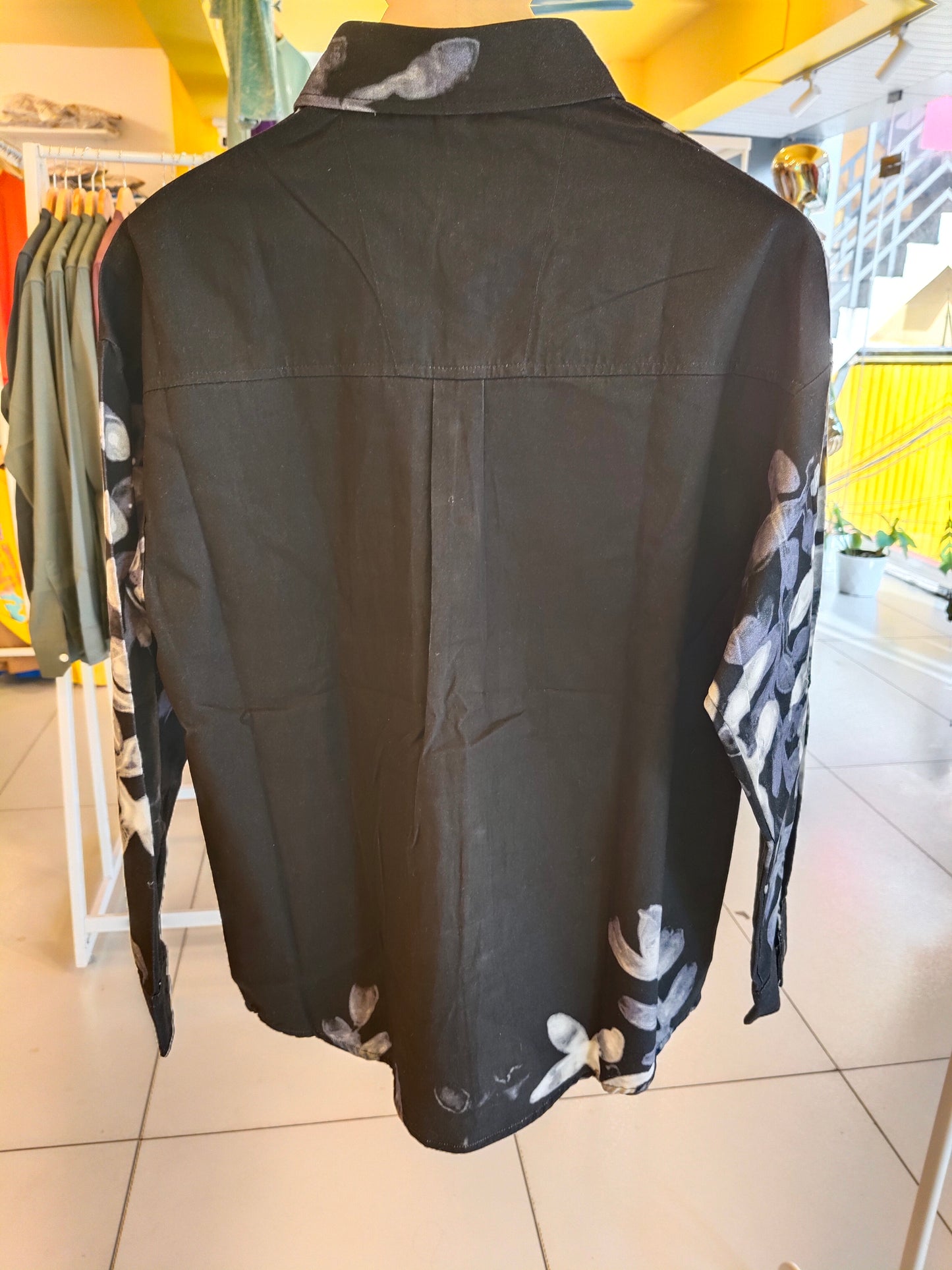 Men's Oversized Printed Shirt (MEDIUM)