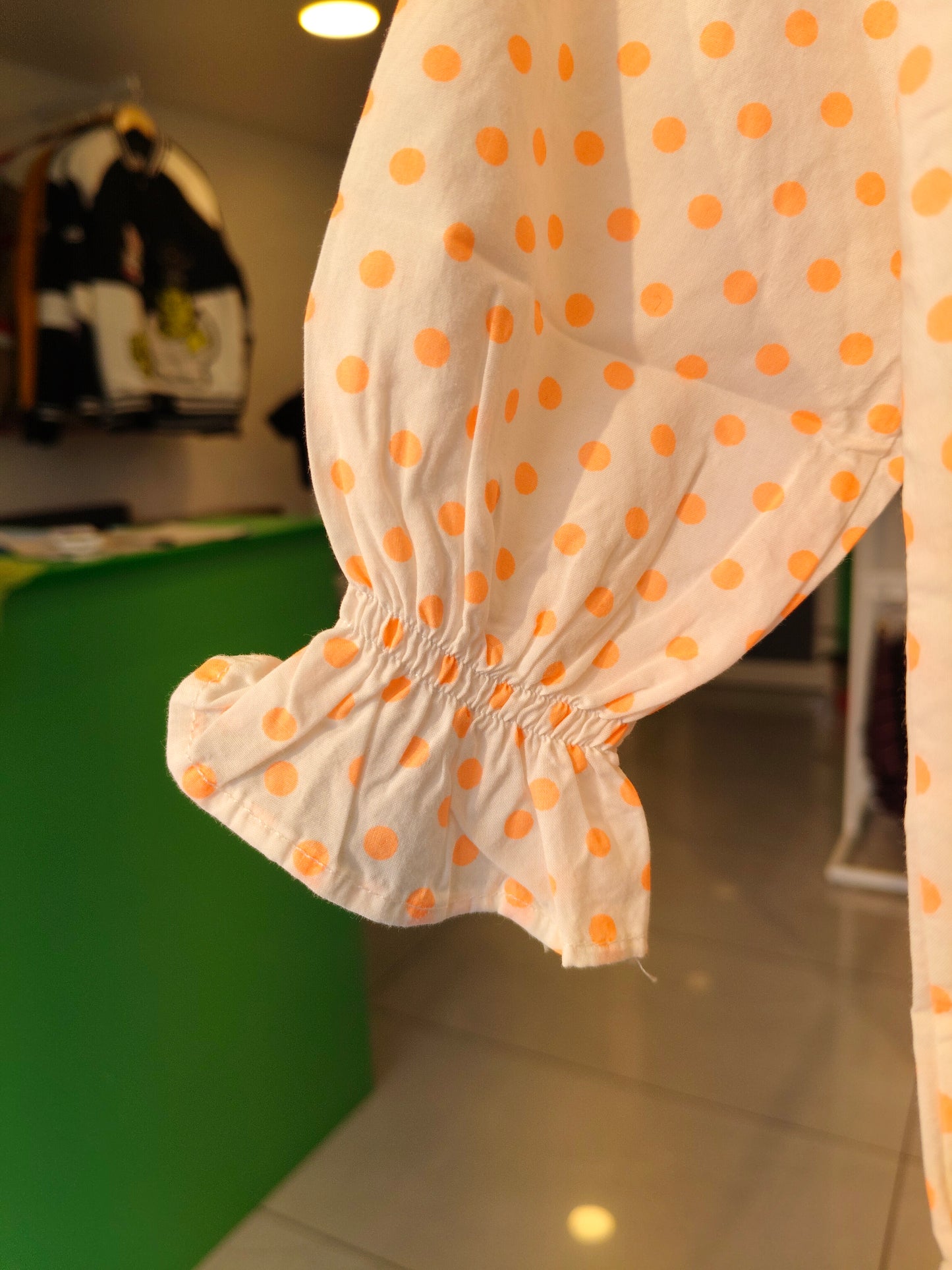 Toddler Girls' Tie -Front Shirt  ( SIZE 11)