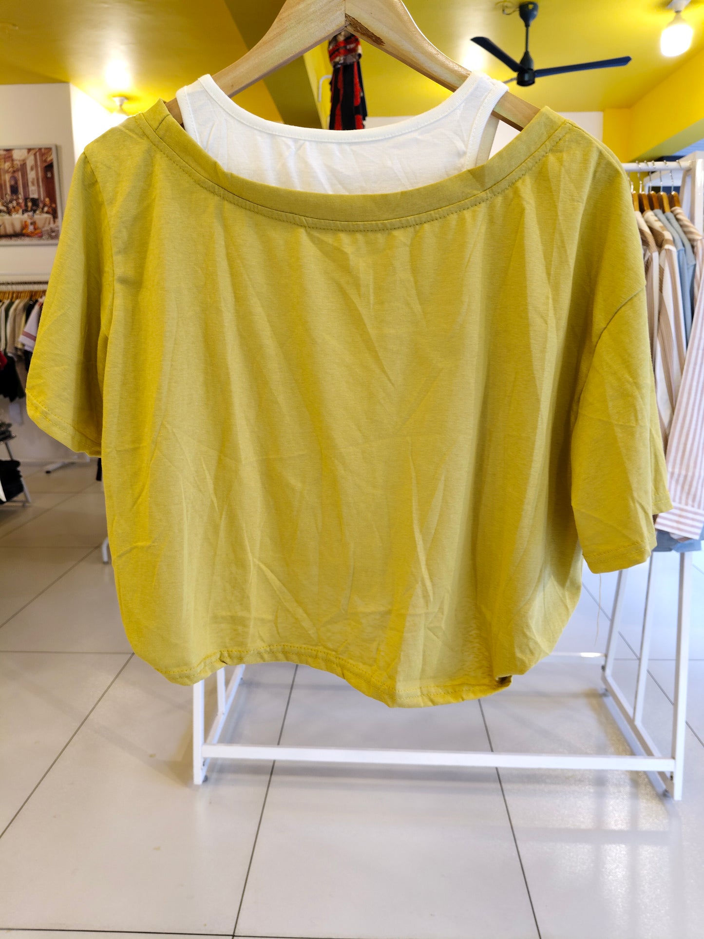 Cold Shoulder Crop top (FREE SIZE)