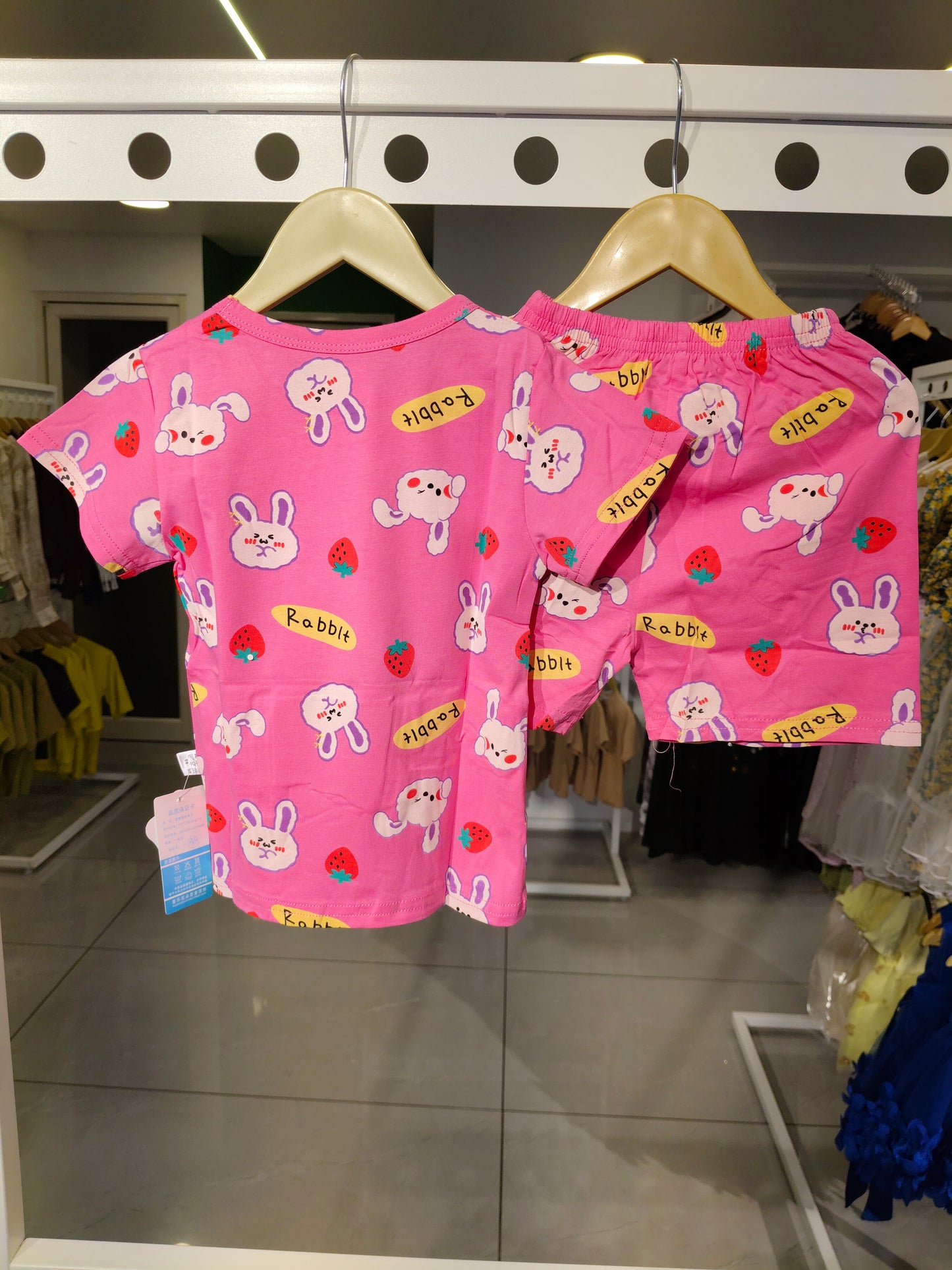 Imported T shirt and Pajama Set For Kids ( SIZE - 65 / 110 )