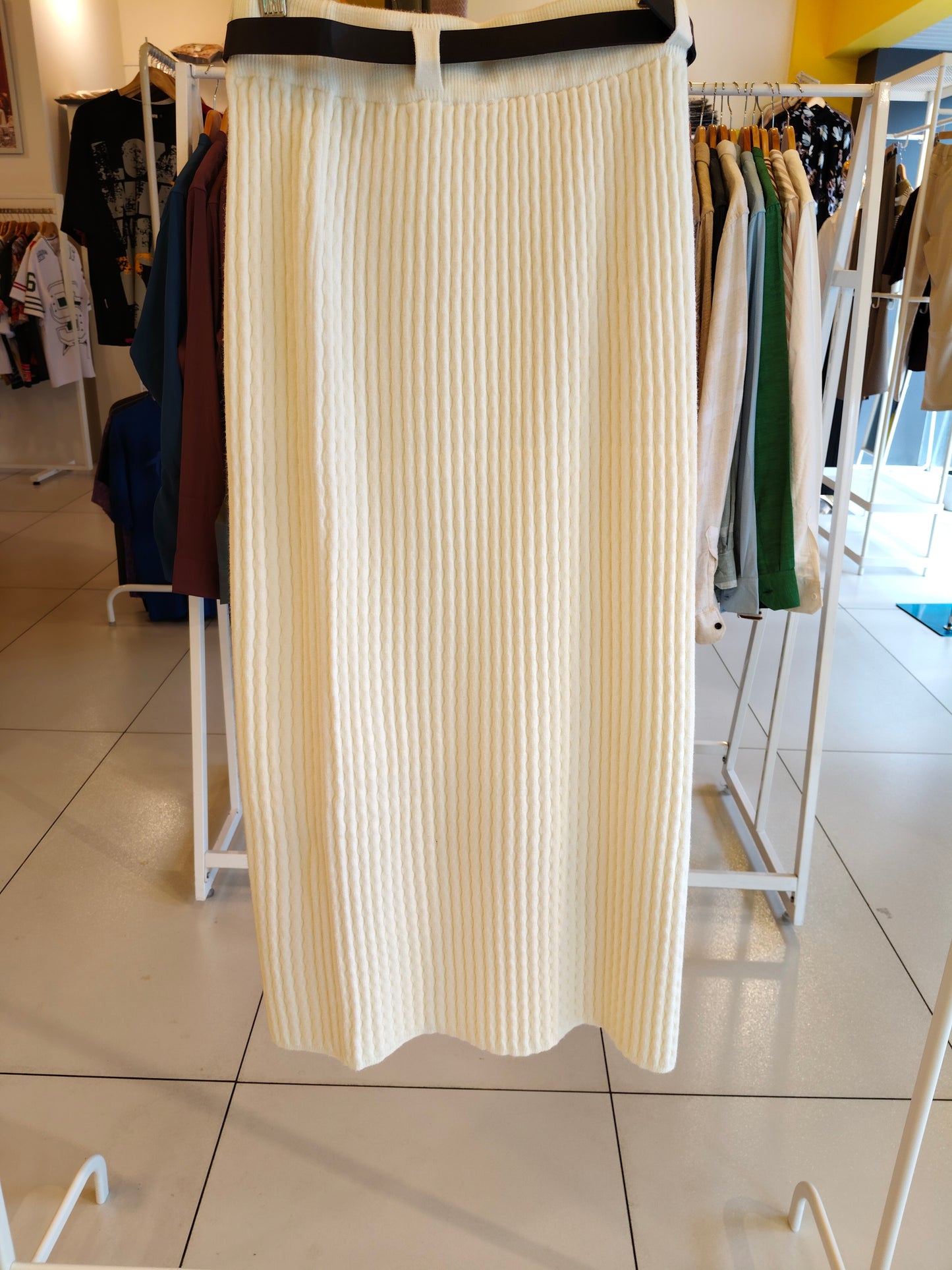 Women's Ribbed Knit Pencil Skirt