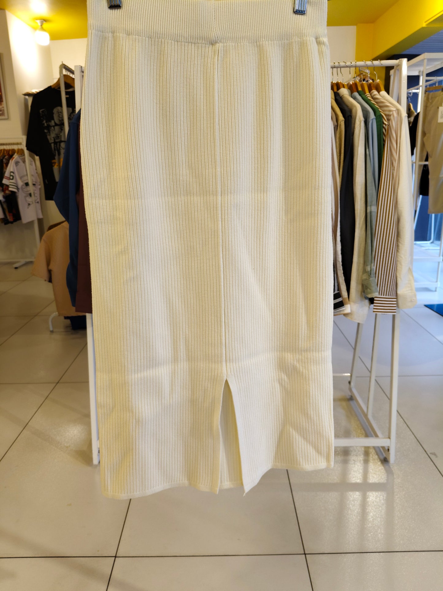 Women's Ribbed Knit Pencil Skirt