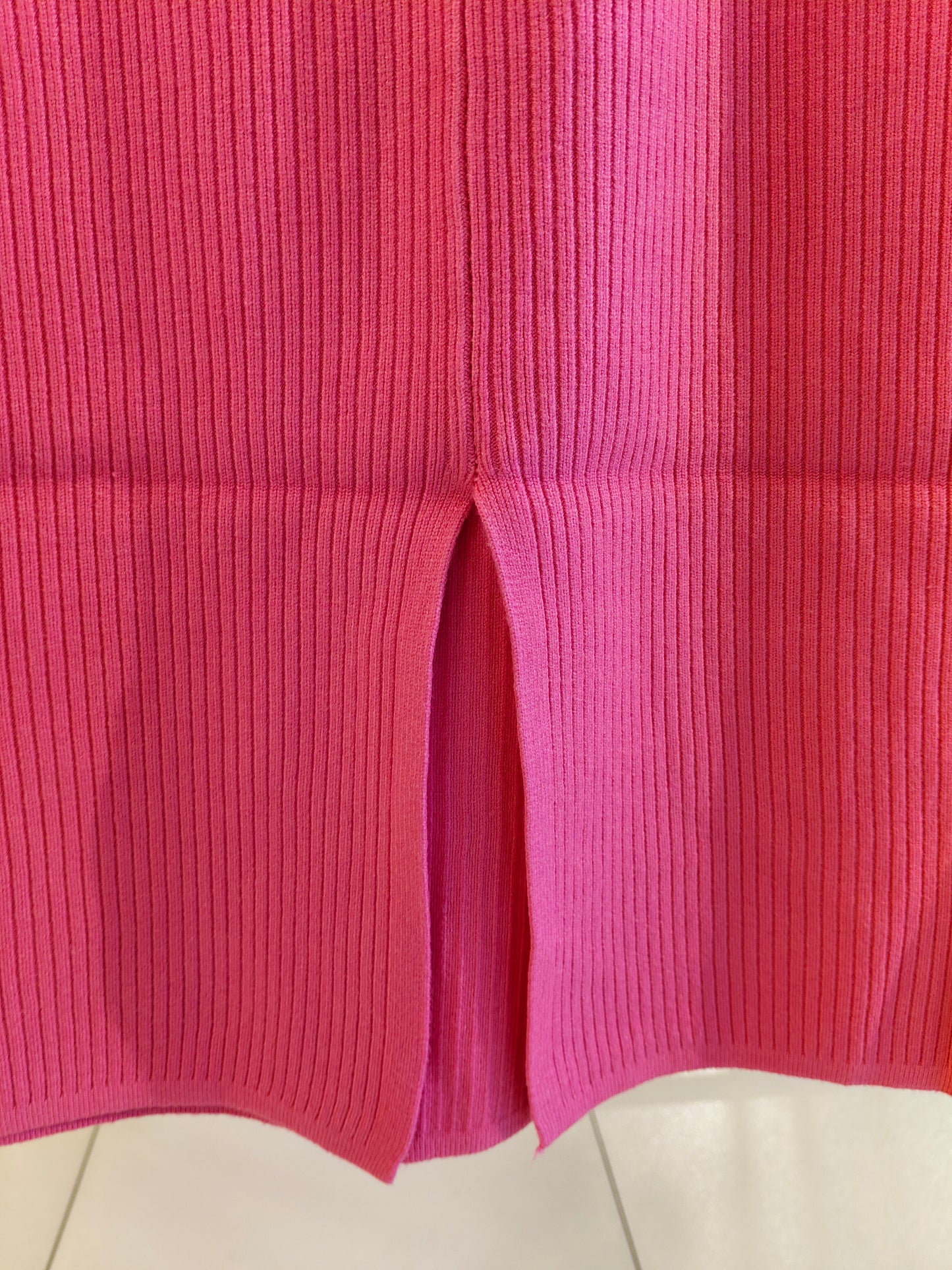 Women's Ribbed Knit Pencil Skirt