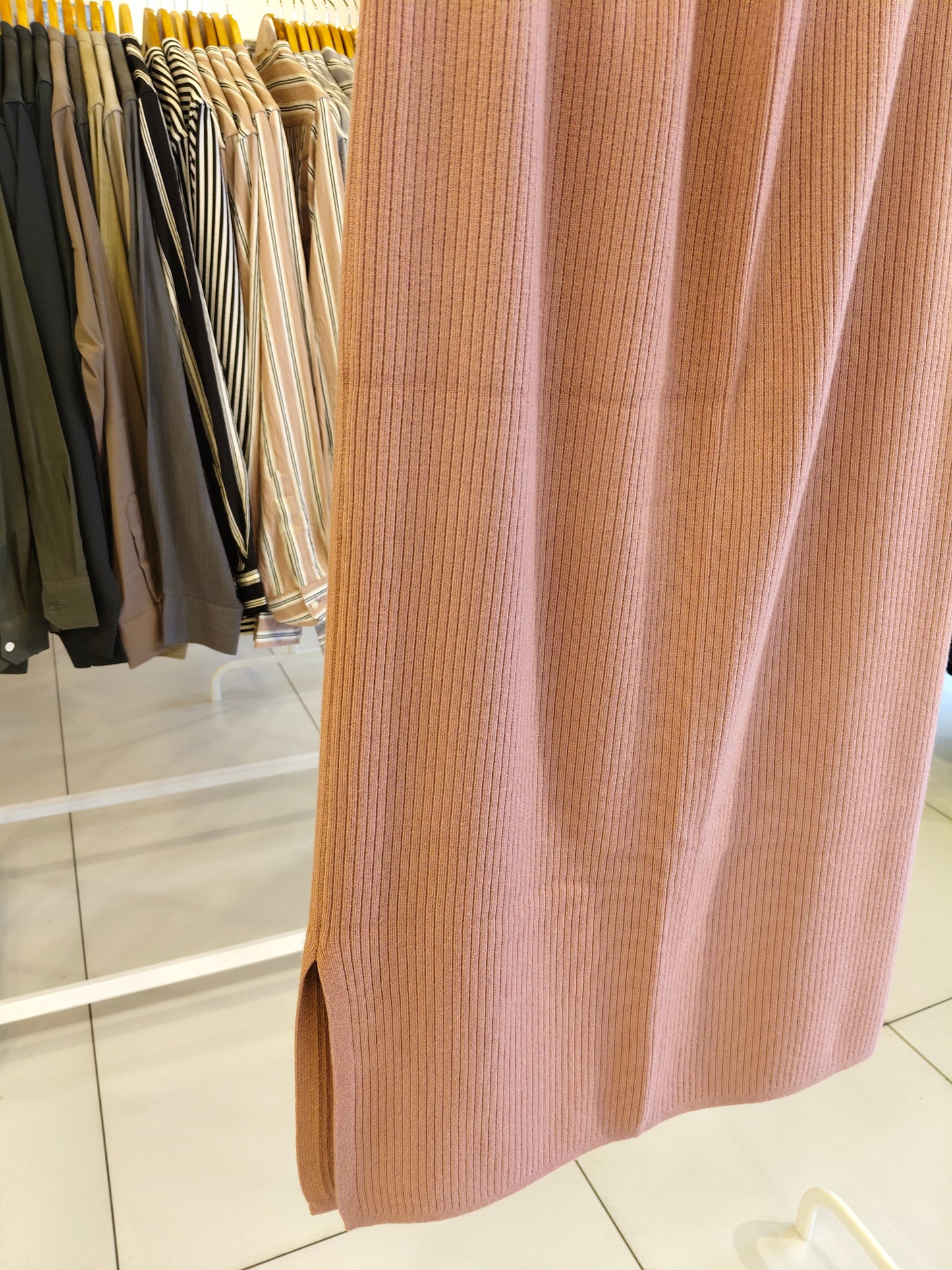 Women's Ribbed Knit Pencil Skirt