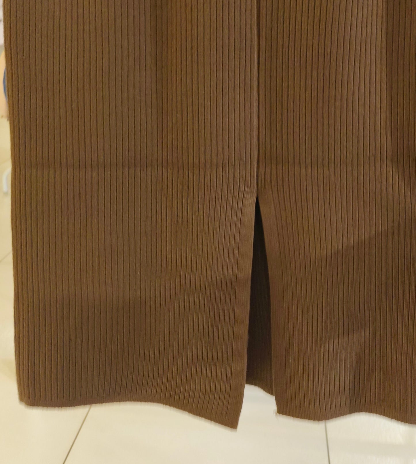 Women's Ribbed Knit Pencil Skirt