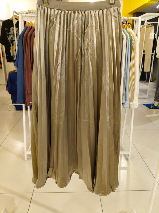 Women's Metallic Pleated Skirt