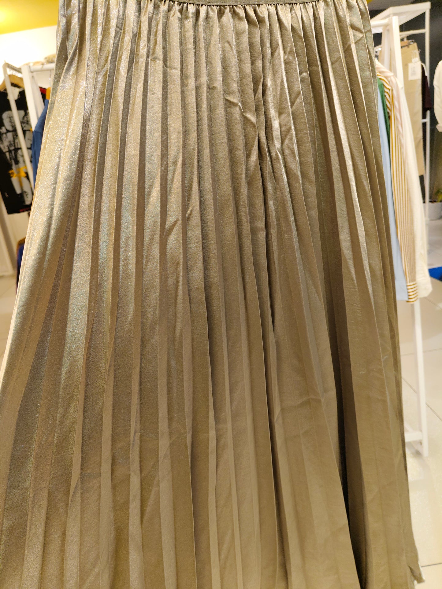 Women's Metallic Pleated Skirt