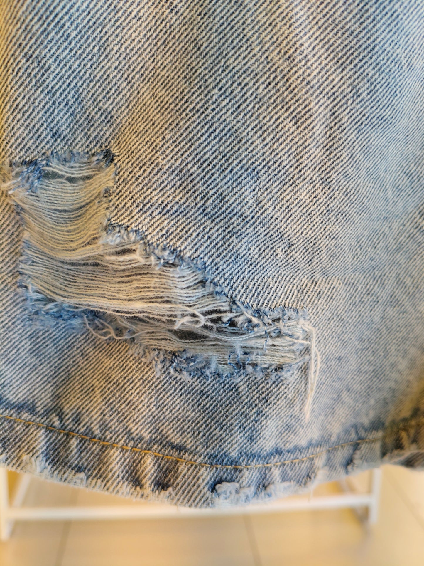 Ripped High-Waist Denim Shorts for Women (MEDIUM)