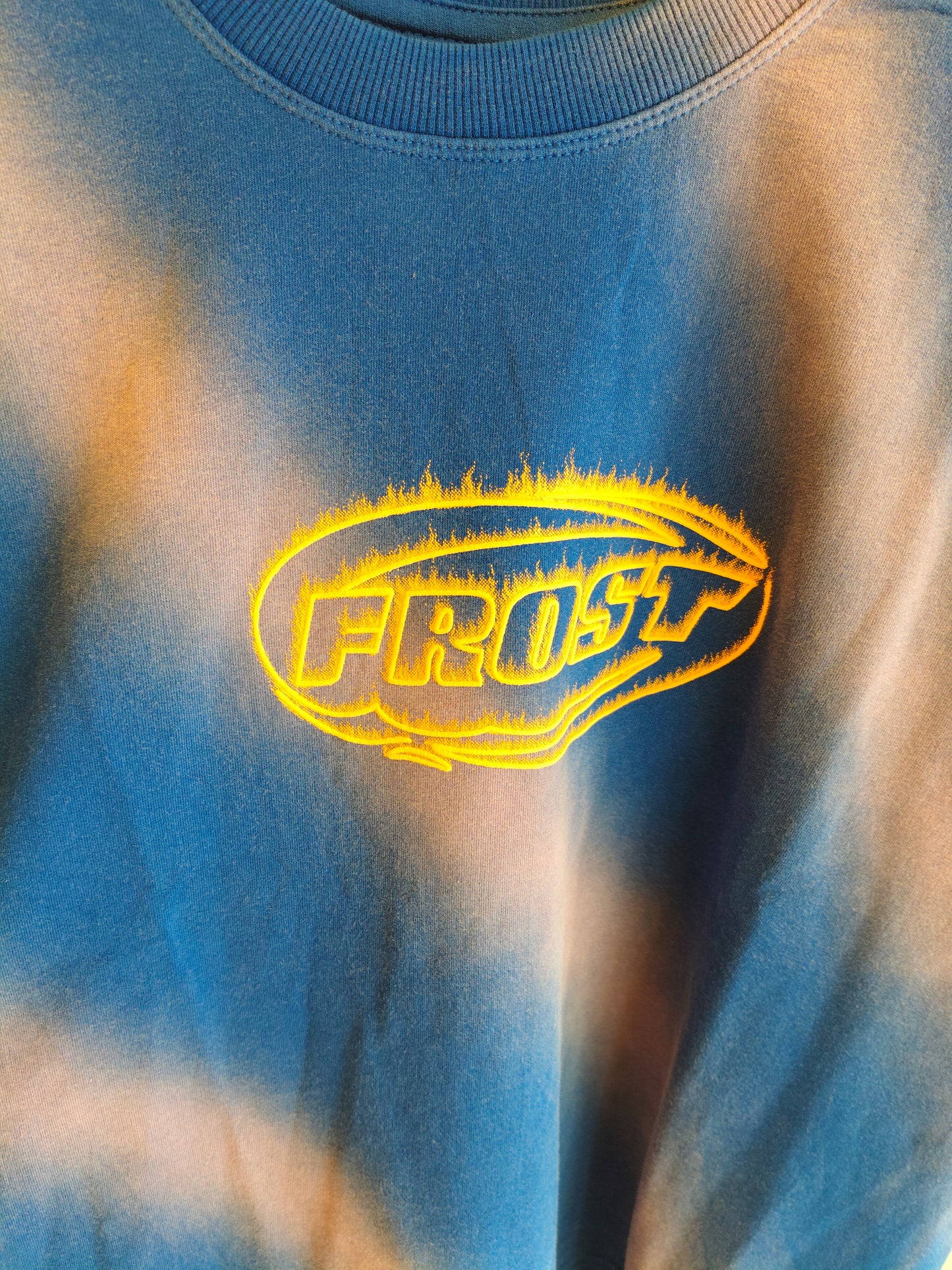 OVERSIZED TSHIRT  ( MEDIUM )