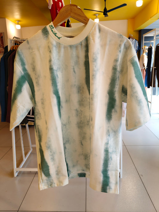 OVERSIZED TSHIRT  (  LARGE )