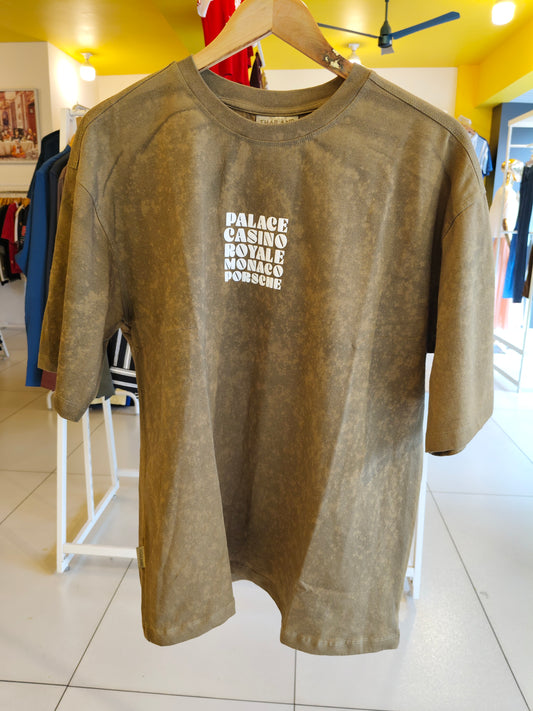 OVERSIZED TSHIRT  ( MEDIUM )