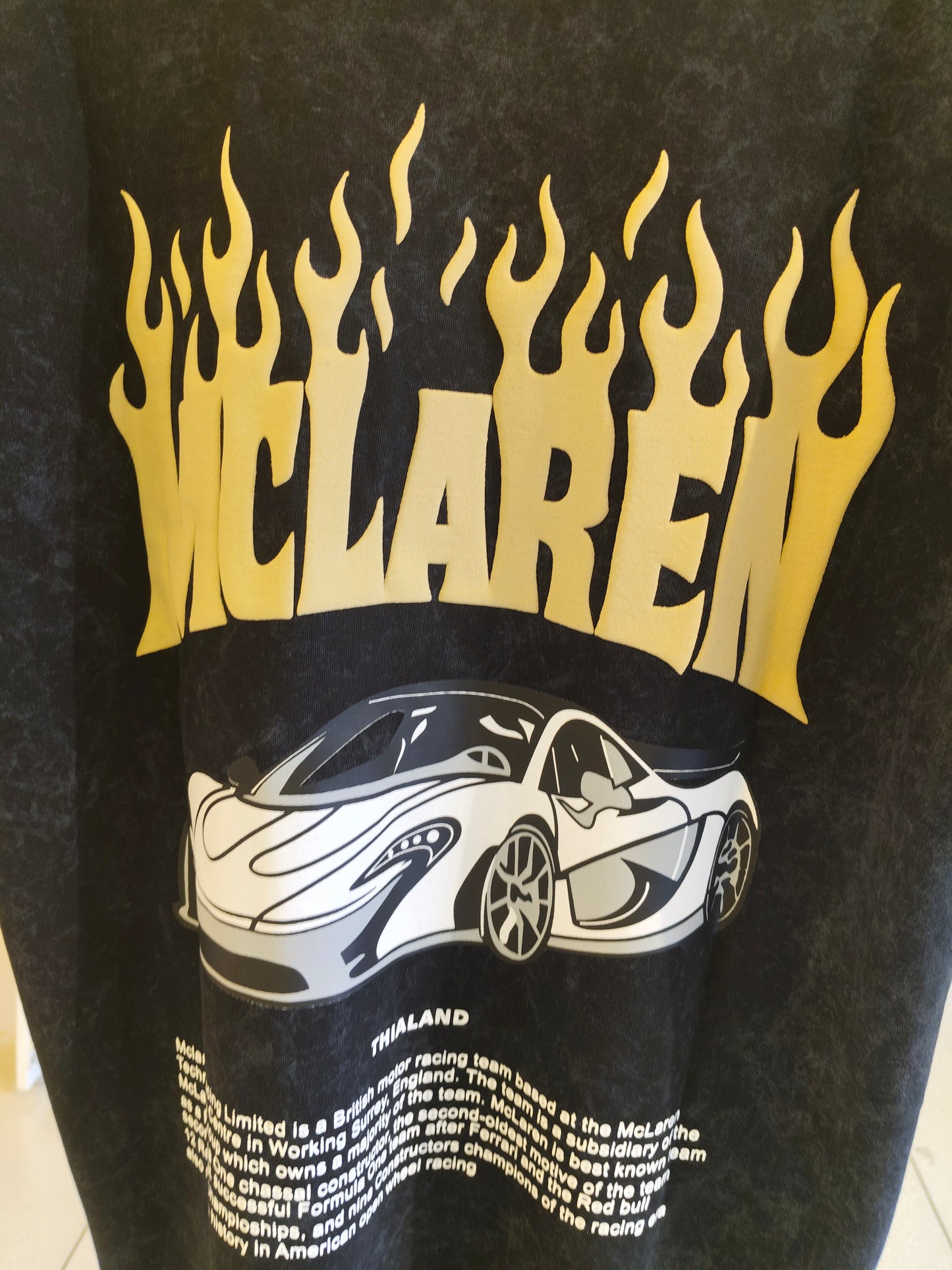 OVERSIZED TSHIRT  ( MEDIUM )