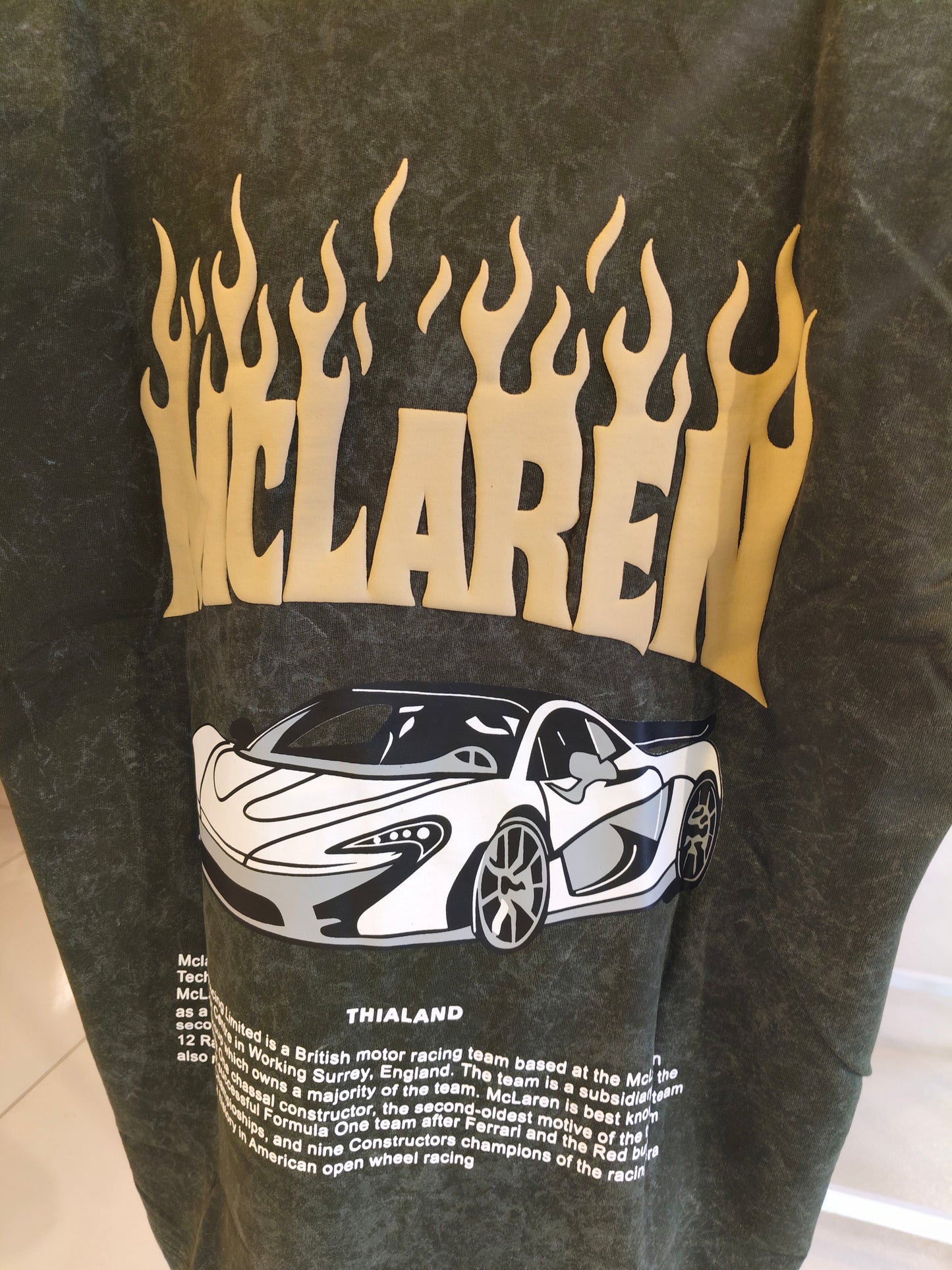 OVERSIZED TSHIRT  ( MEDIUM )