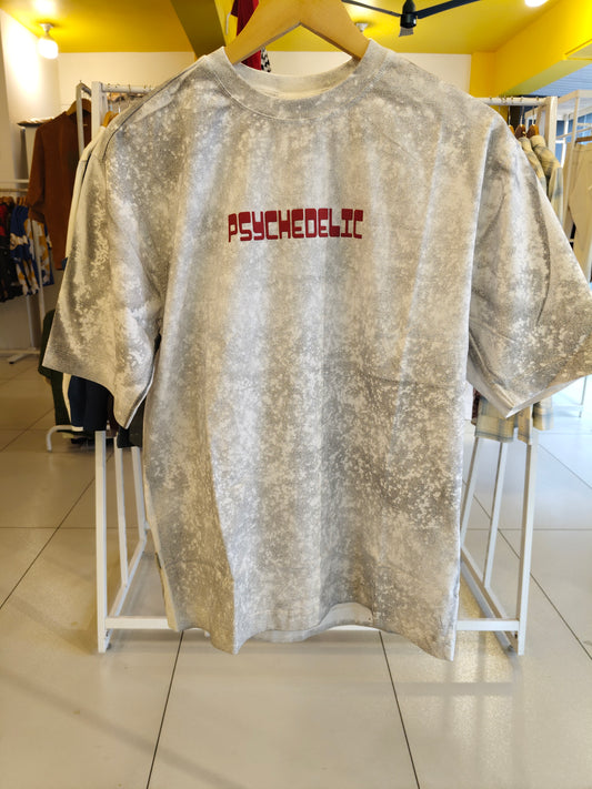 OVERSIZED TSHIRT  ( MEDIUM )