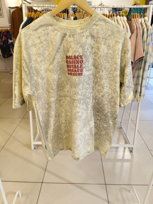 OVERSIZED TSHIRT  ( MEDIUM )