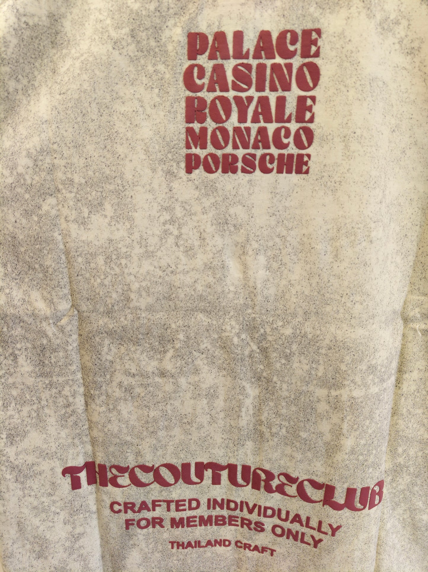 OVERSIZED TSHIRT  ( MEDIUM )