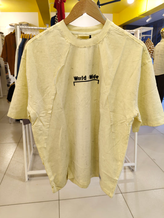 OVERSIZED TSHIRT  ( SMALL )