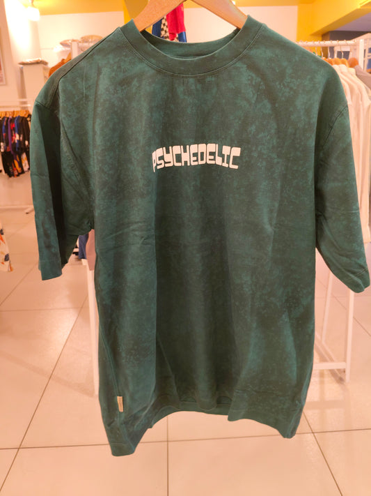 OVERSIZED TSHIRT  ( MEDIUM )