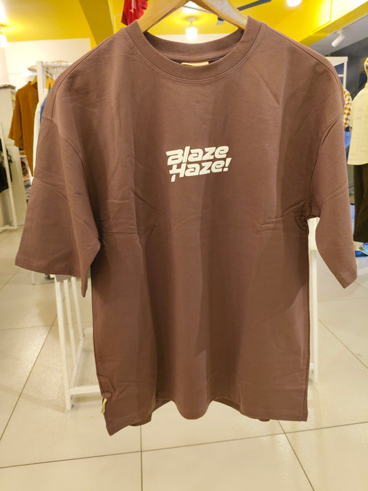 OVERSIZED TSHIRT  ( MEDIUM )