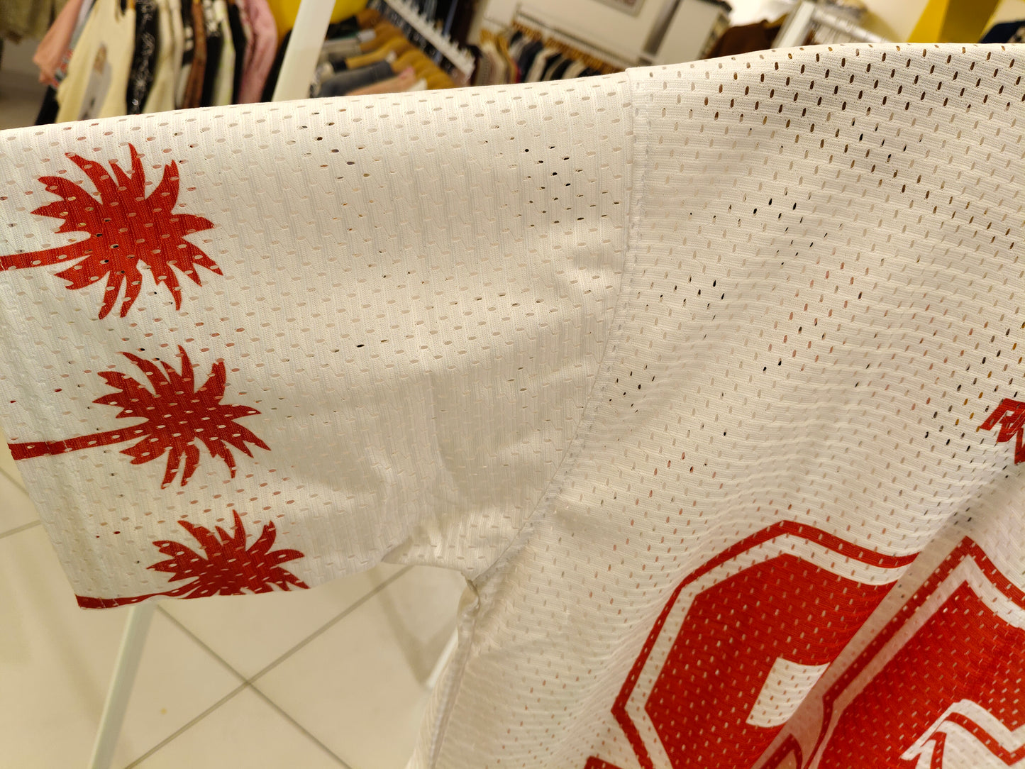 OVERSIZED  JERSEY  TSHIRT  ( SMALL )