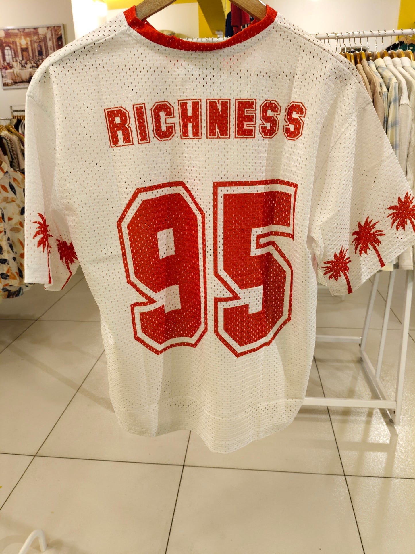 OVERSIZED  JERSEY  TSHIRT  ( SMALL )