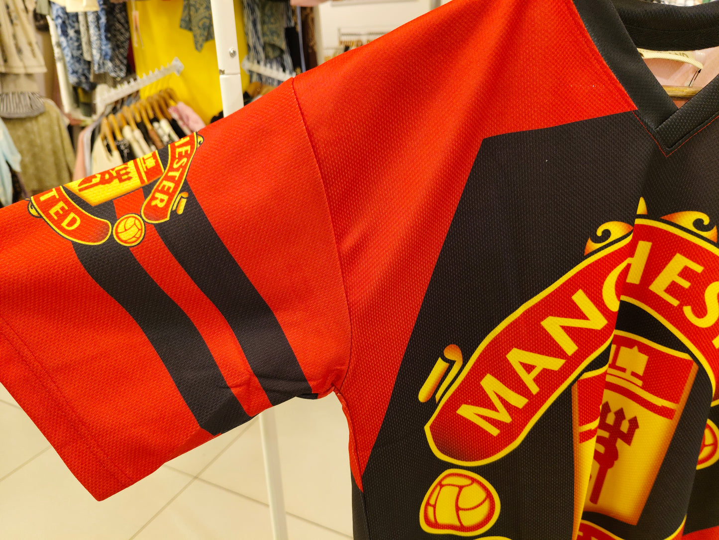 OVERSIZED  JERSEY  TSHIRT  ( SMALL )