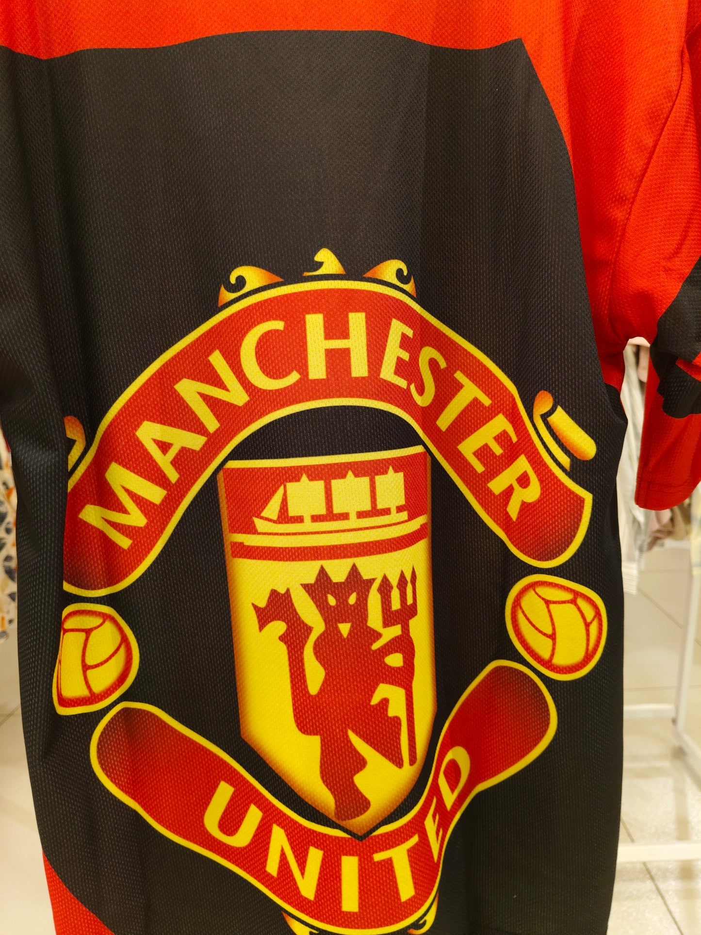 OVERSIZED  JERSEY  TSHIRT  ( SMALL )