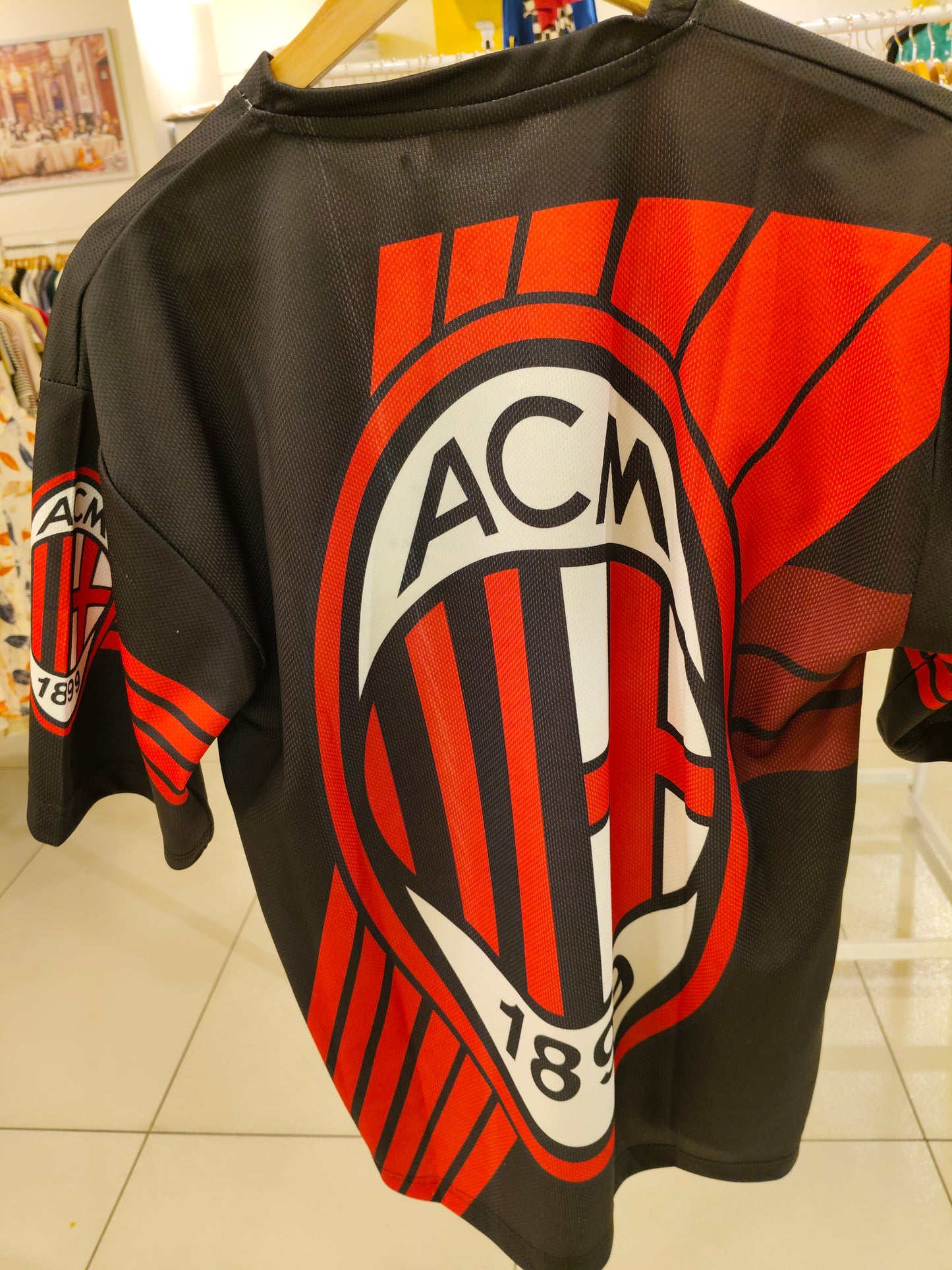 OVERSIZED  JERSEY  TSHIRT  ( MEDIUM )